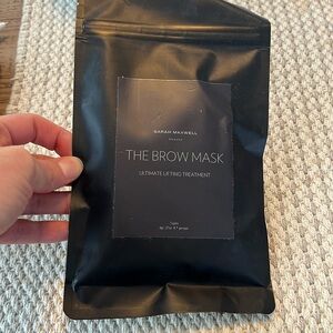 Sarah Maxwell The Brow Mask